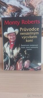 Kniha Průvodce nenásilným výcvikem koní