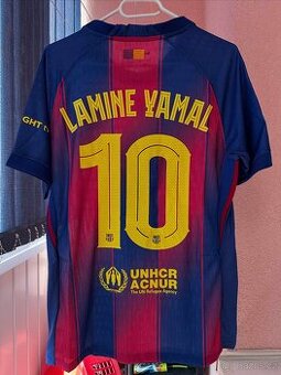 Lamine Yamal dres Barcelona