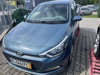 Prodám Hyundai i20 Active 1,3i 55kW r.v. 2016