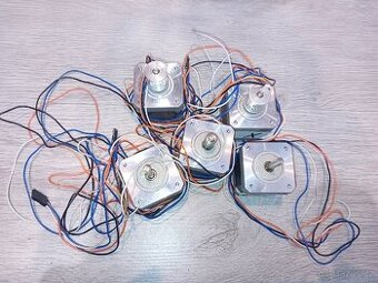 5ks krokových motorů MICROCON 1005LQCEF