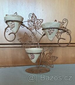 Svícen, stojan na drobnosti