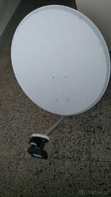 Satelitní anténa (parabola) + dual LNB konvertor + držák