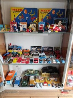 Prodám Staré hračky - ITES Anker IGRA směr dubena KDN Igla..