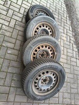Hankook 215/65 R15 96H zimní