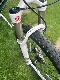 Klo Kellys Madmn - po servisu, noé brzdy, perfektní stav