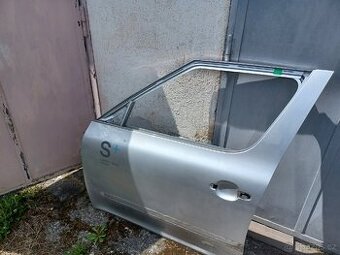 Levé přední dveře skoda yeti