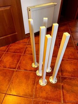 Supliky pod stul / nohy na stul