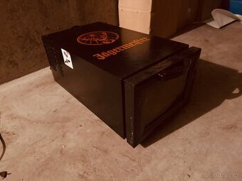 Lednička Jägermaister