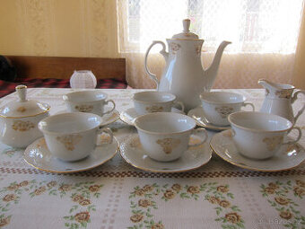 KOMPLETNÍ PORCELÁNOVÝ SERVIS - ZN.THUN