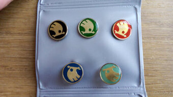 Sada starých odznaků Škoda - 5 kusů