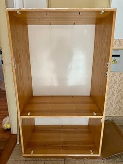 Nástavec na skříň