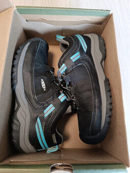 Nové Dětské boty s membranou keen vel. 29 a 31