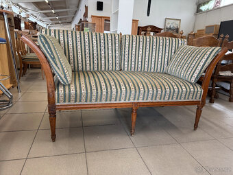 Biedermeier pohovka s třemi židlemi a křeslo