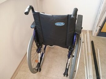 Mechanický invalidní vozík