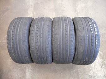 245/45R18 100Y XL