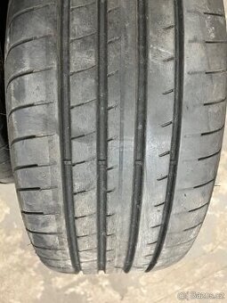 245/35R20 95Y RFT
