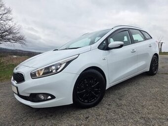 Kia Cee´d - 1.6CRDi(94kw) - KUP ČR - 2015(STK9/27)