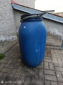 Plastové sudy