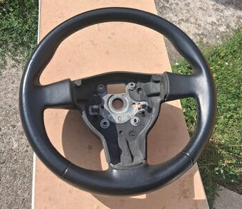 P: volant seat