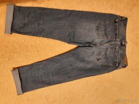 Capri džínové kalhoty Esprit velikost 34-36