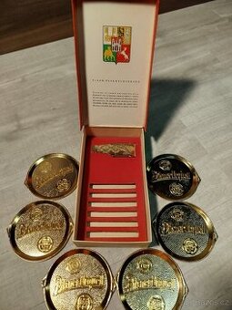 Retro pivní tácky