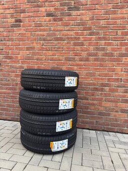 Pirelli Scorpion Verde 215/65/R17 99V