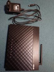 Wifi router ASUS RT-N10E - 1