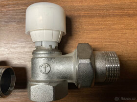 Termostatický ventil 1" GIACOMINI rohový