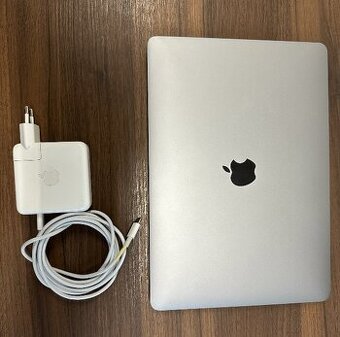 Prodám Apple Macbook Pro 13,3" Touch Bar