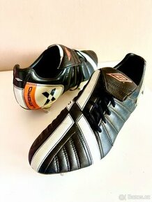 Kopačky Umbro X-200 Exo Skeleton vel. 42,5