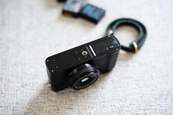 Fujifilm X100f +2 Extra baterie