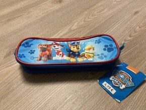 Tlapková patrola= penál + figurka navíc