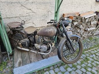 ČZ 125 T
