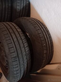 Prodám letní pneu hankook 195/65/R15 8mm. Zánovní