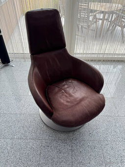 Otočná kožená křesla Natuzzi 2x