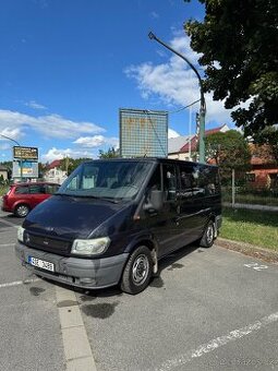 Ford Transit 5 míst