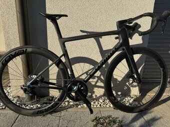 Silniční kolo | celokarbon | replika S-works SL8 | 7.9 kg