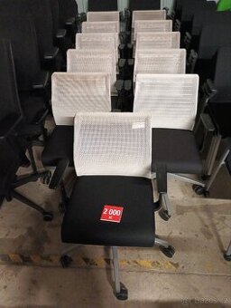 Zasedací Steelcase Think