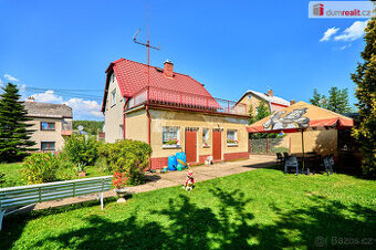 Rodinný dům se zahradou 2757m2, Lesov, Sadov