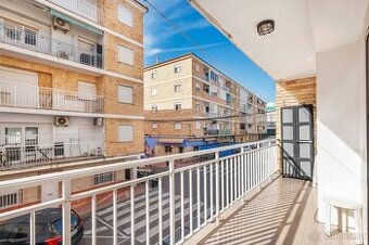 Prodej 3+1 600 metrů od moře Torrevieja, Španělsko.