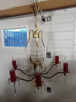 Starý lustr a nástěnná lampa, křištál ze šedesátek