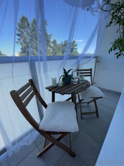 Nábytek na balkon, zahradu | stůl a židle | IKEA Askholmen