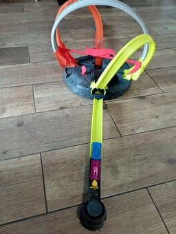 Hot Wheels autodráha