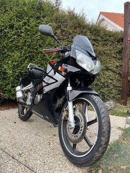 Honda CBR 125 - Nové pneu + Brzdy