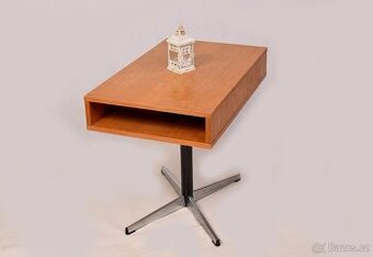 Retro otáčecí stolek rok 1980
