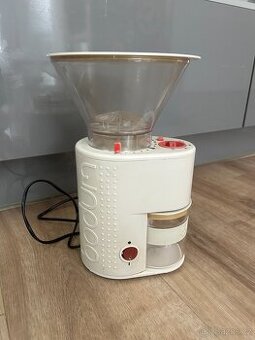 Mlýnek na kávu BODUM