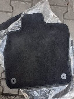 Octavia iii koberecky - NOVÉ
