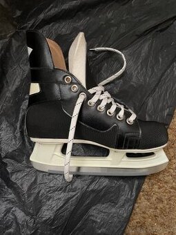 Prodám klučičí brusle