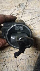 Spínačka +2x klíč WV Passat B 6