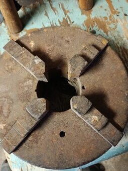 Sklíčidlo k soustruhu